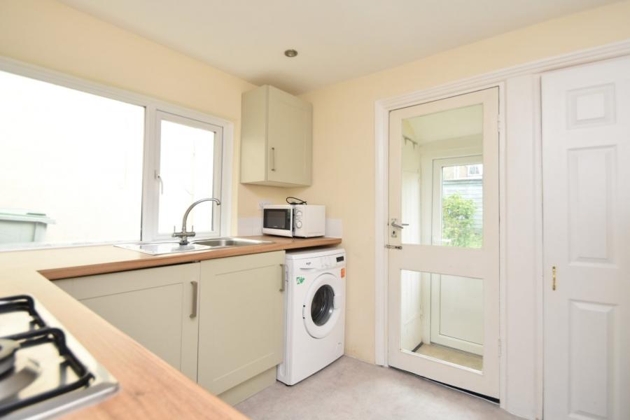 2 bedroom  terraced house to rent