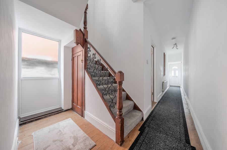 5 bedroom house to rent