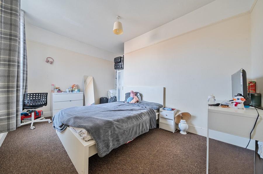 5 bedroom house to rent