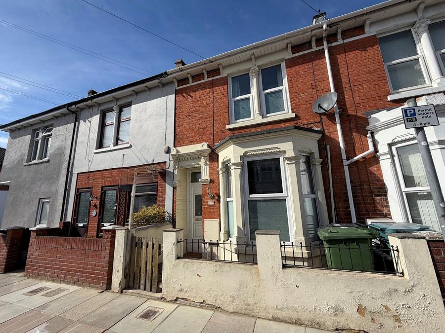 3 bedroom  terraced house to rent