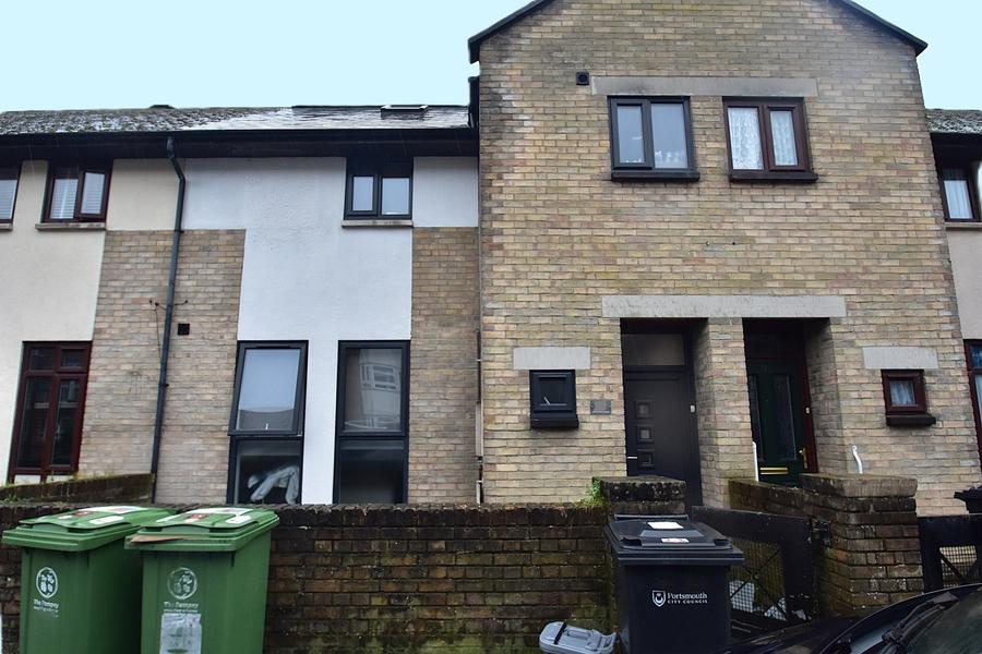 6 bedroom house to rent