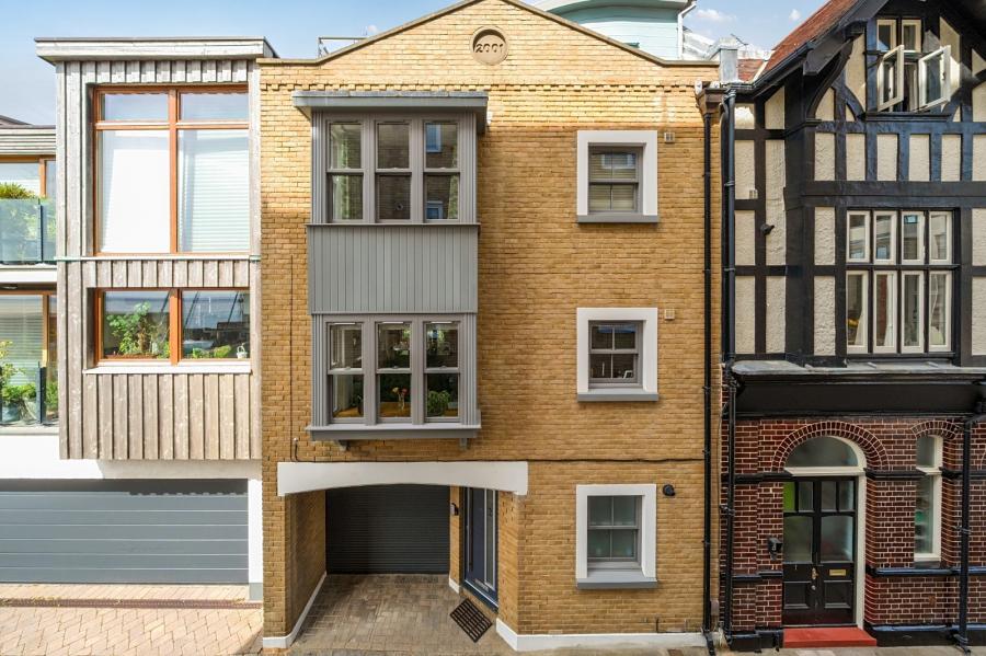 4 bedroom house for sale