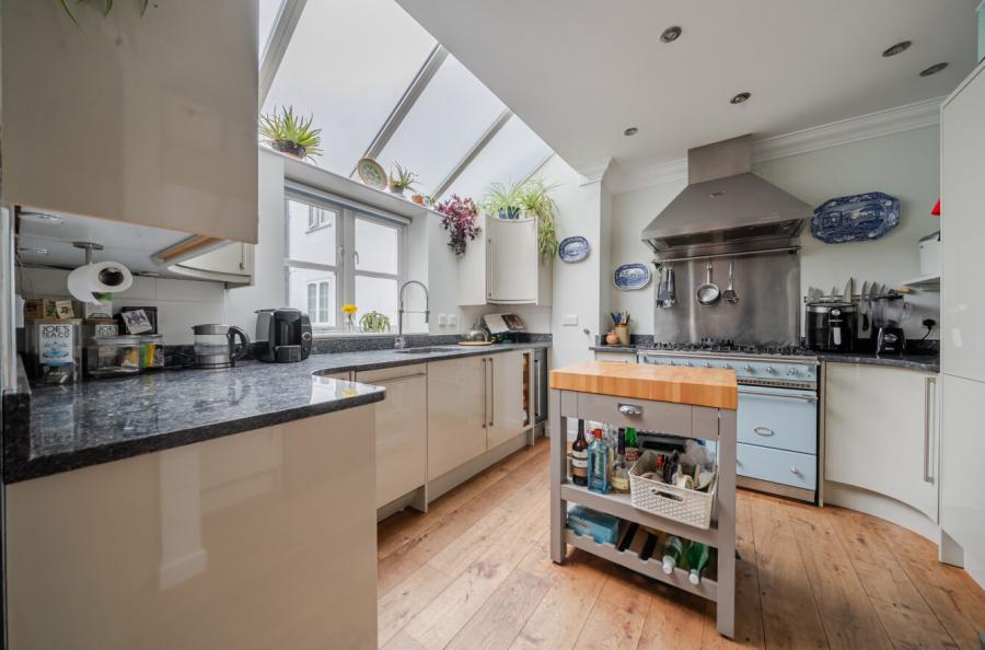4 bedroom house for sale