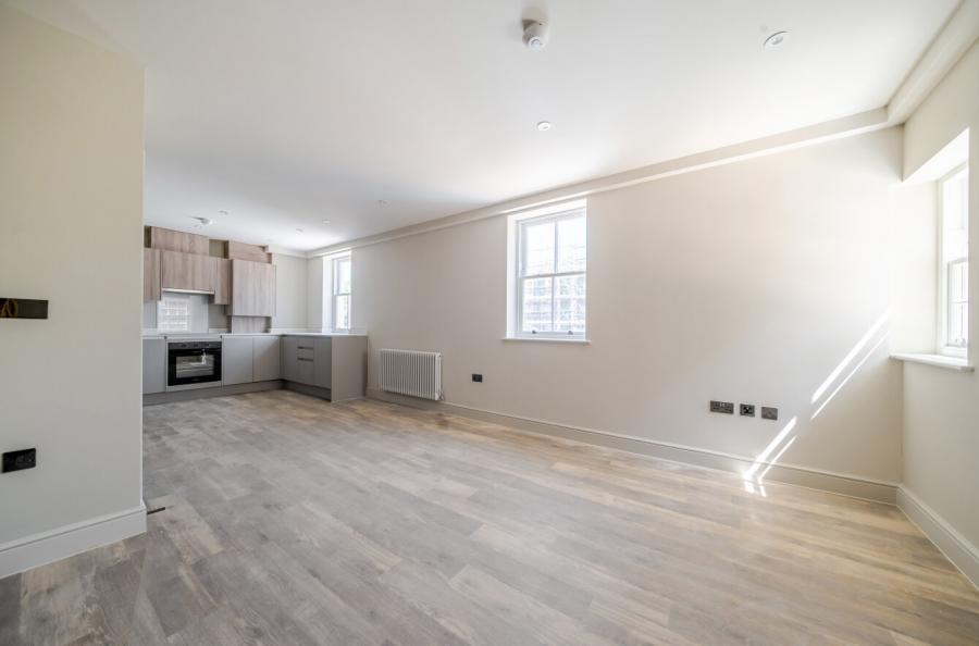 3 bedroom apartment for sale