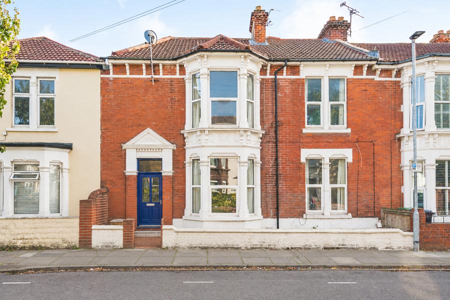 4 bedroom  terraced house for sale
