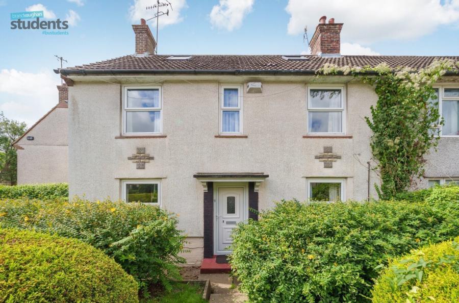  semi-detached sharedaccommodation to rent