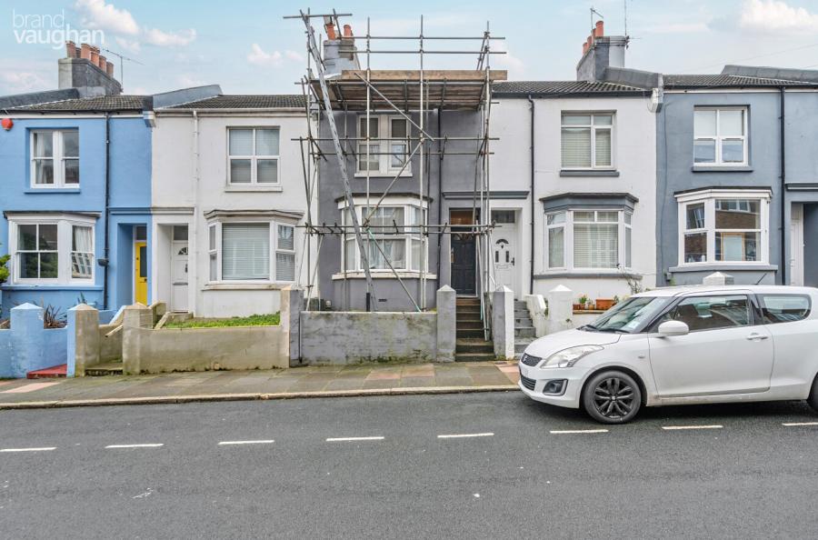 3 bedroom terraced house to rent