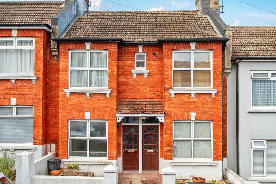 2 bedroom  terraced apartment to rent