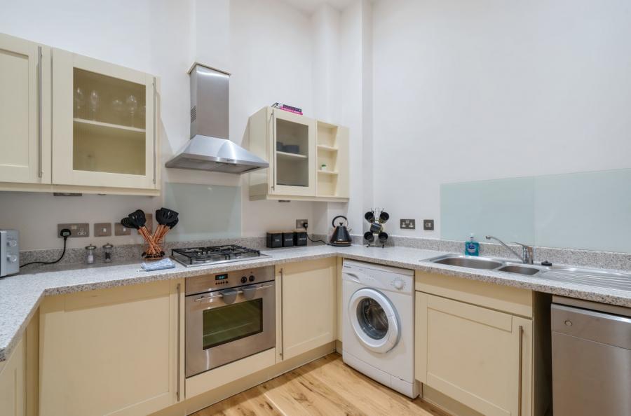 2 bedroom  terraced house to rent