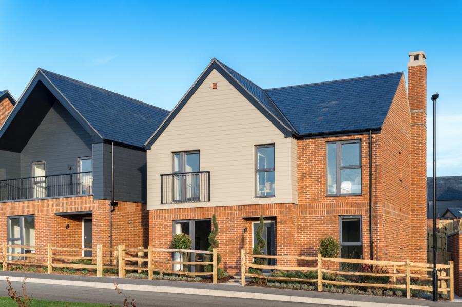 4 bedroom  detached house for sale