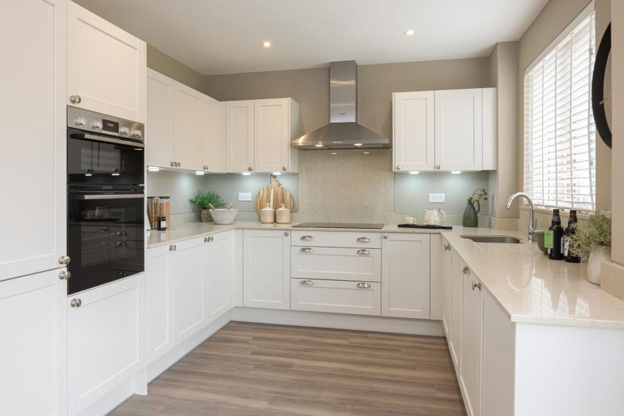 4 bedroom  detached house for sale