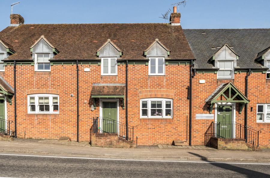 3 bedroom  terraced house for sale