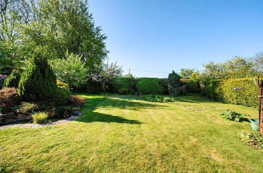 3 bedroom  detached house for sale