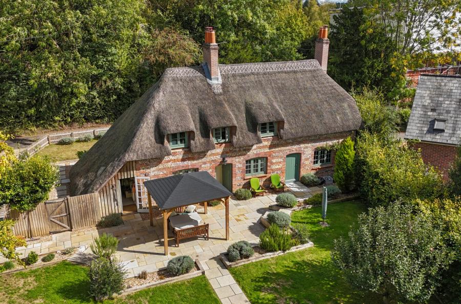 3 bedroom  detached house for sale