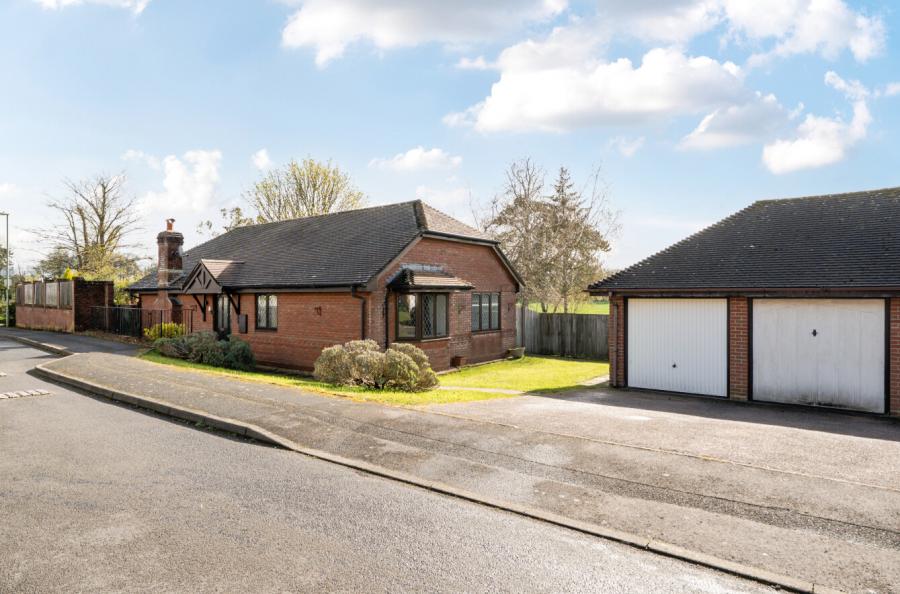 3 bedroom  detached bungalow for sale