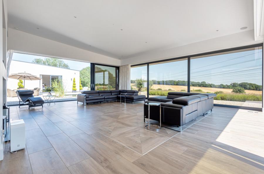 5 bedroom  detached detached house for sale