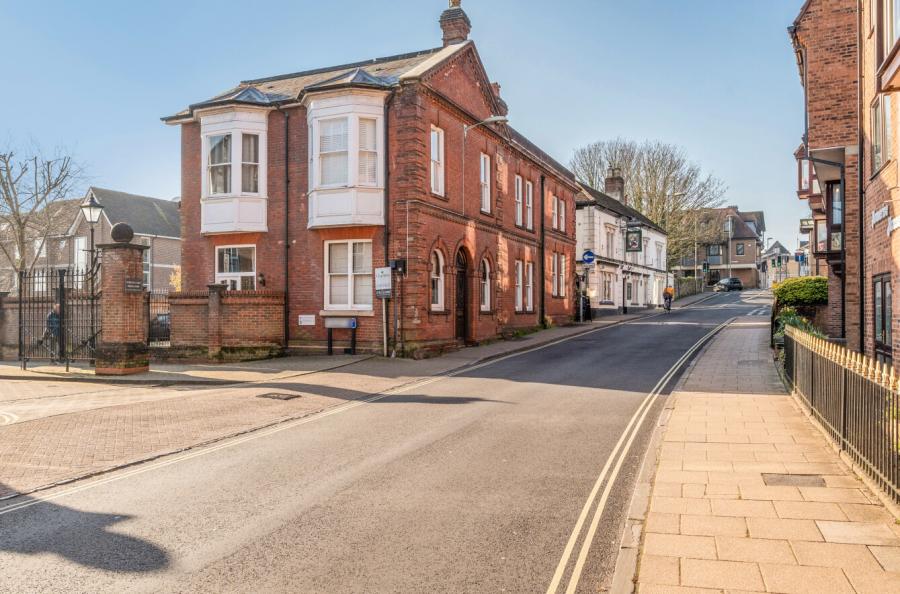 3 bedroom house for sale