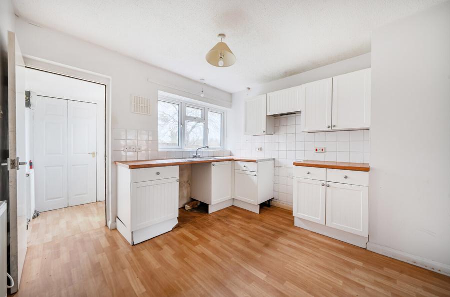1 bedroom bungalow for sale