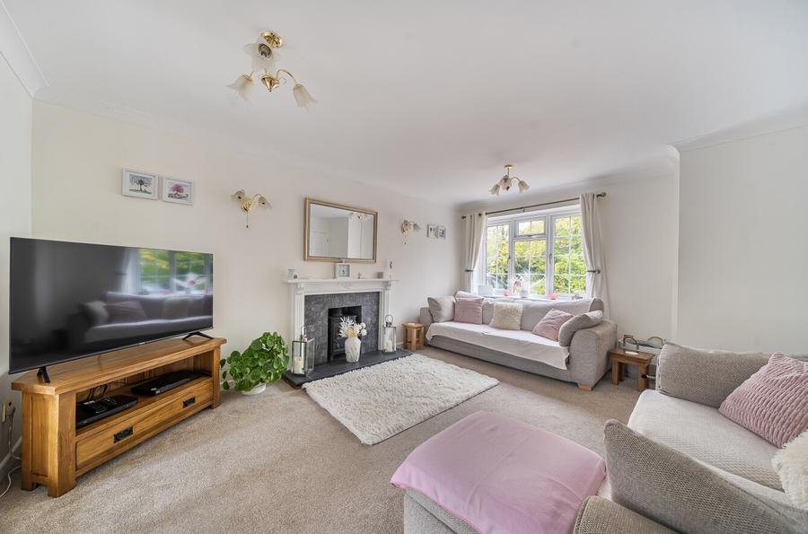 4 bedroom  detached house for sale