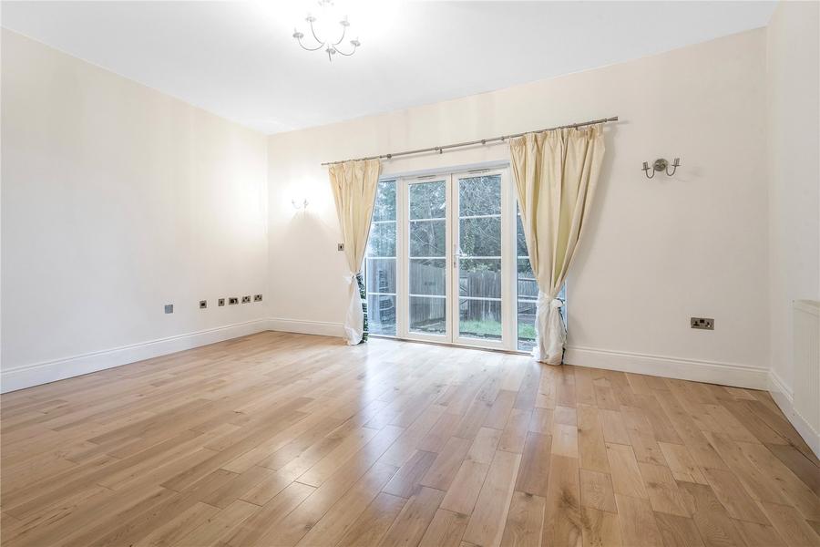 2 bedroom  terraced house for sale