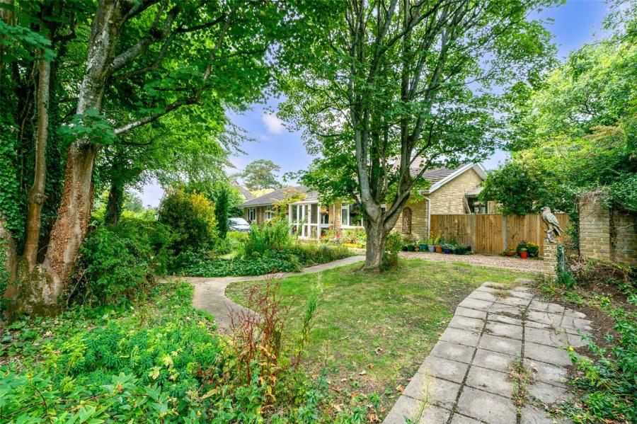 3 bedroom  detached bungalow for sale