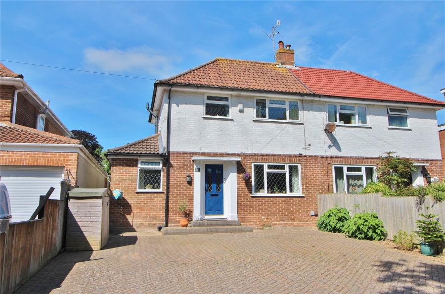 4 bedroom  semi-detached house for sale