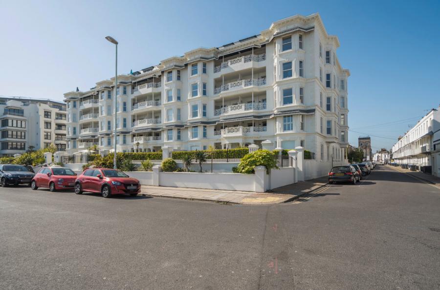 2 bedroom apartment for sale