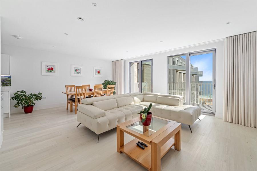 3 bedroom apartment for sale