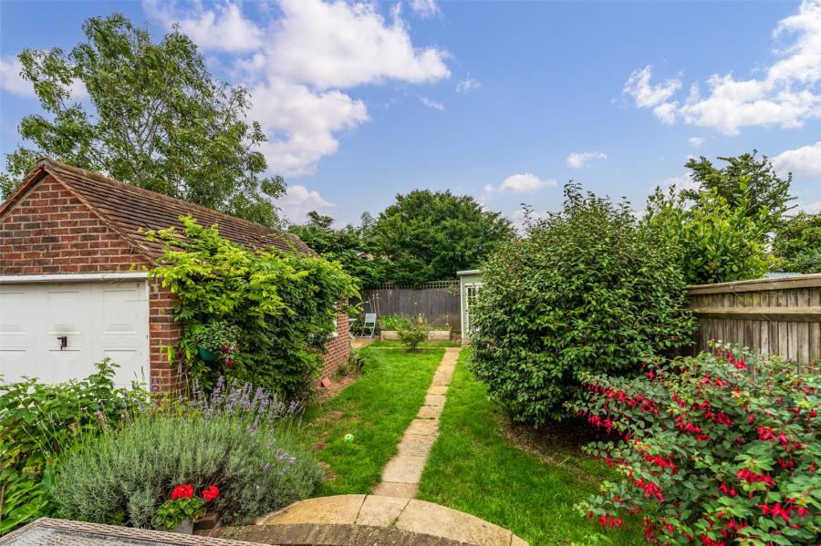 4 bedroom  semi-detached house for sale