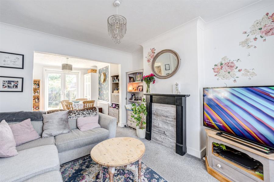 3 bedroom  terraced house for sale