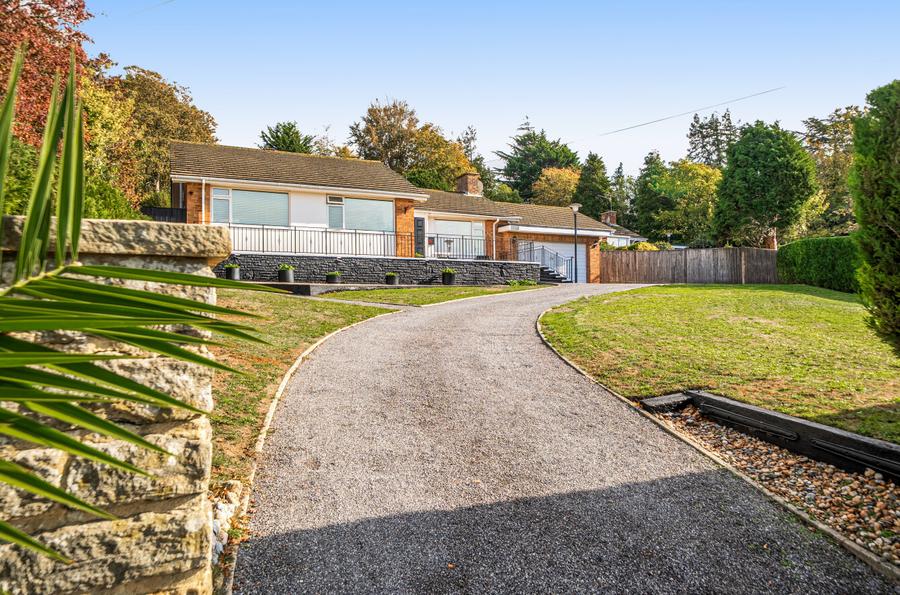 3 bedroom  detached bungalow for sale