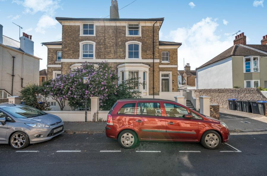 1 bedroom apartment for sale