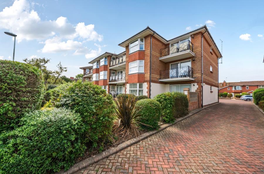 2 bedroom apartment for sale