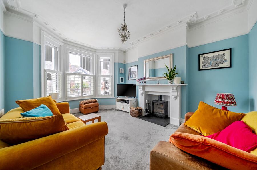 3 bedroom  terraced house for sale