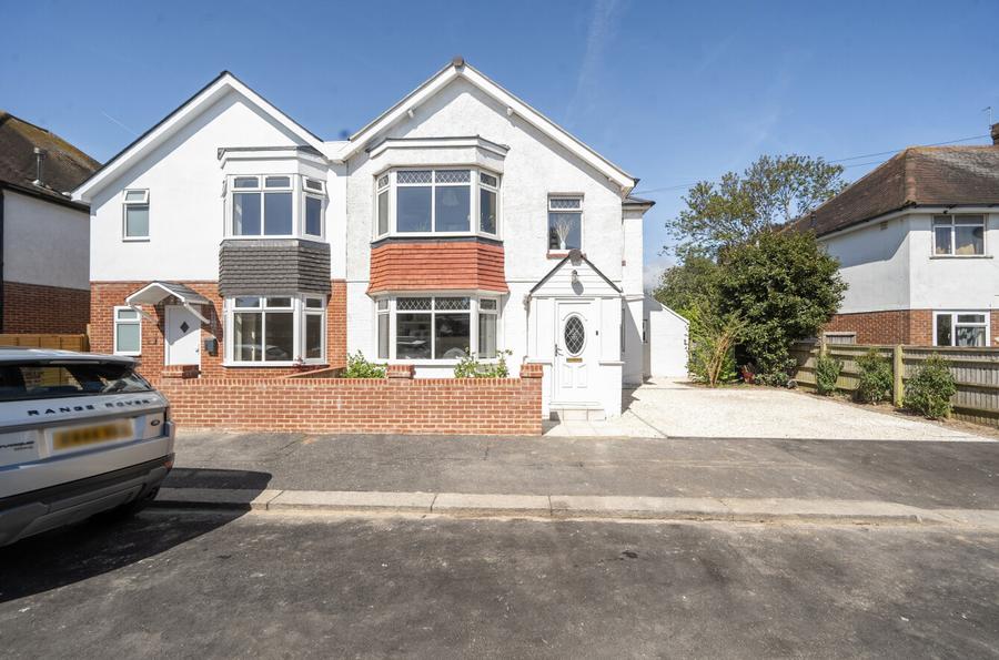 3 bedroom  semi-detached house for sale