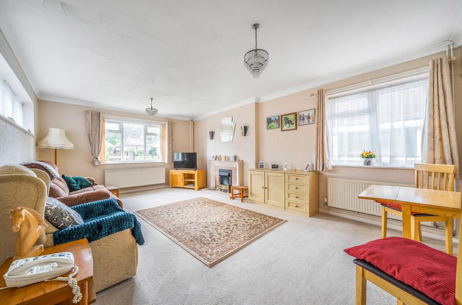 2 bedroom  semi-detached bungalow for sale