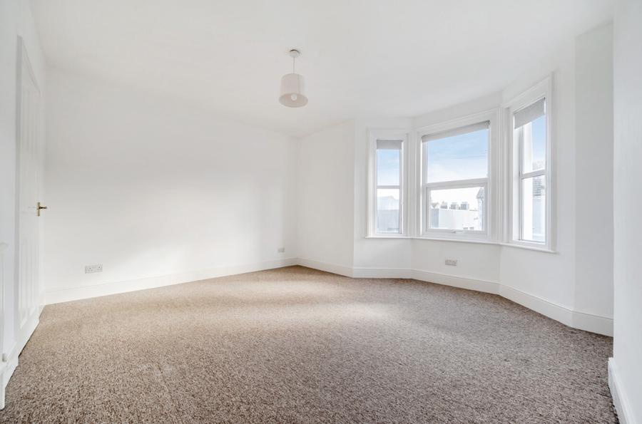3 bedroom  terraced house for sale