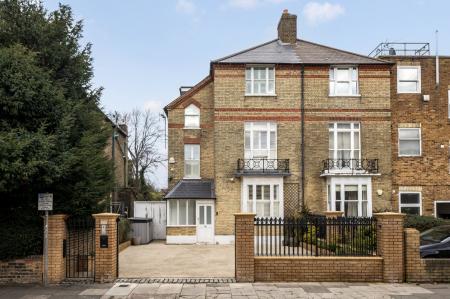 The Grove, Ealing, London, W5