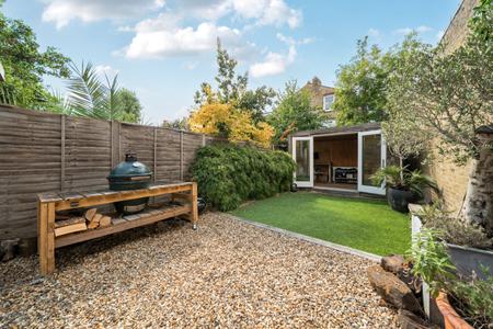 Bedford Hill, Balham, London, SW12