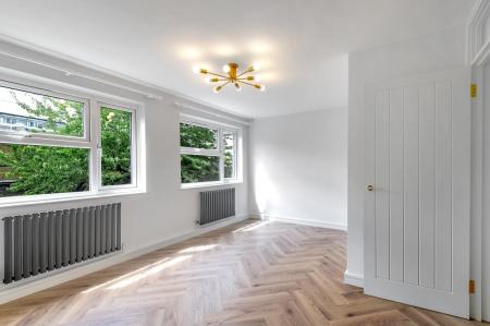 Larch Close, Balham, London, SW12