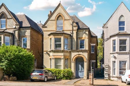 Bedford Hill, Balham, London, SW12