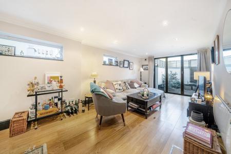 Lavender Hill, Battersea, London, SW11