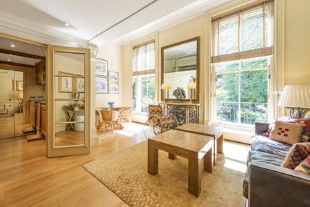 Porchester Square, Bayswater, London, W2