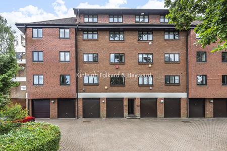 Holmbury Park, Bromley, BR1