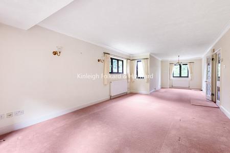 Holmbury Park, Bromley, Kent, BR1