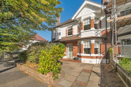 Kings Avenue, Bromley, BR1