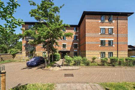 Holywell Close, Bermondsey, London, SE16