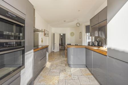 Doggett Road, London, SE6