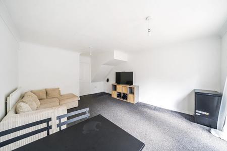 Silver Birch Close, Catford, London, SE6