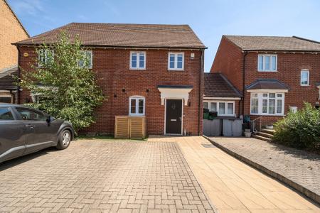 Waratah Drive, Chislehurst, BR7